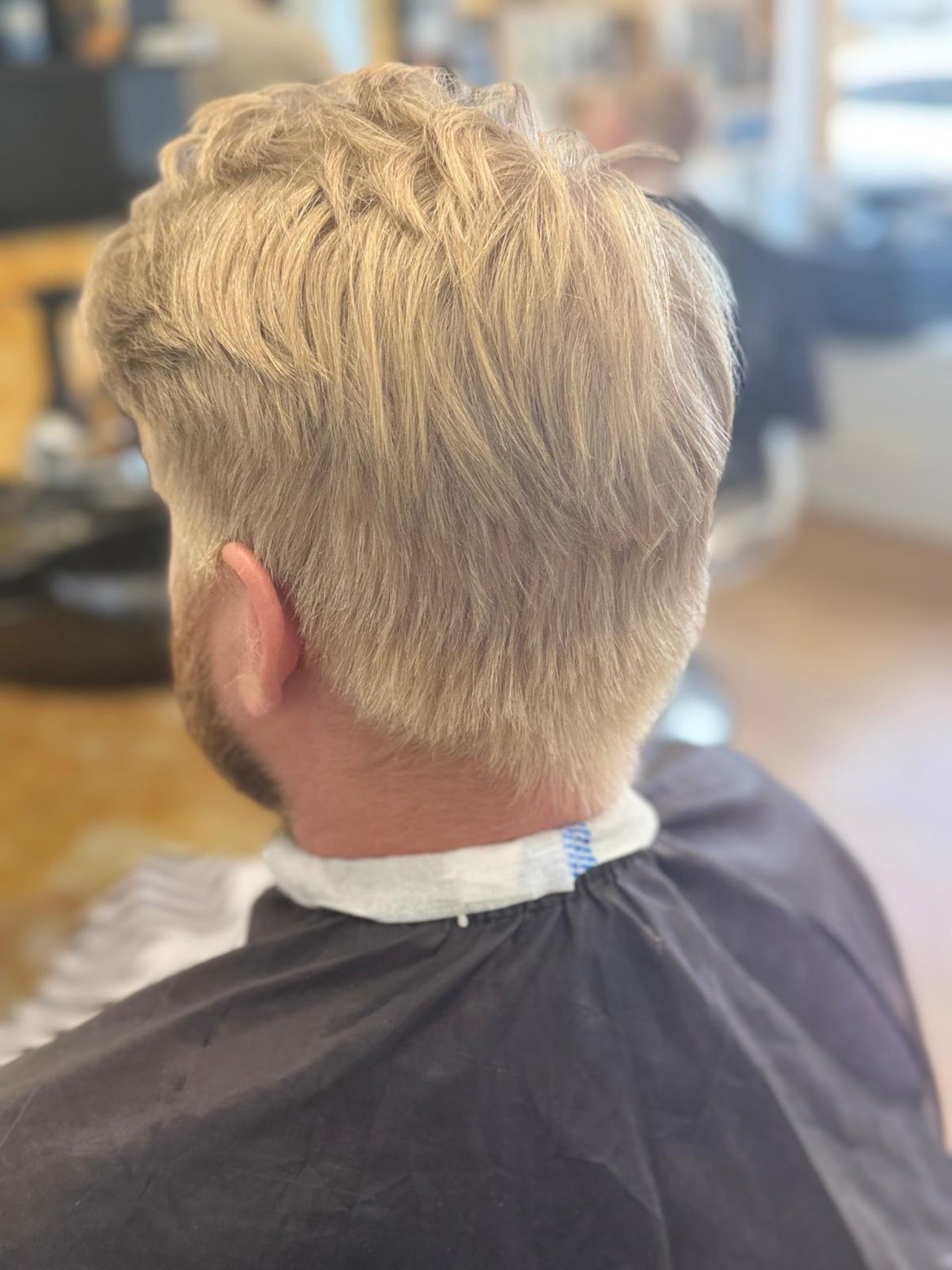 Tekstuurinen leikkaus pitkillä päältä — ProLook Porvoo