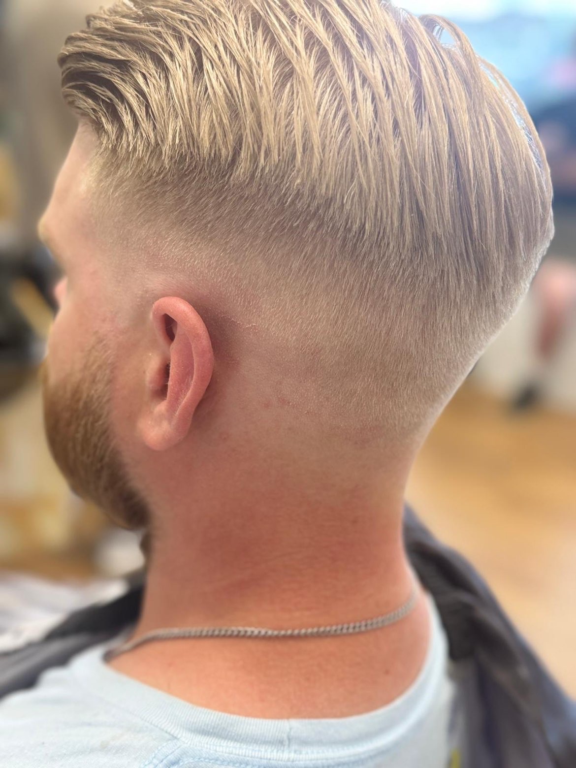 Skin fade ja slick back -tyyli — ProLook Porvoo