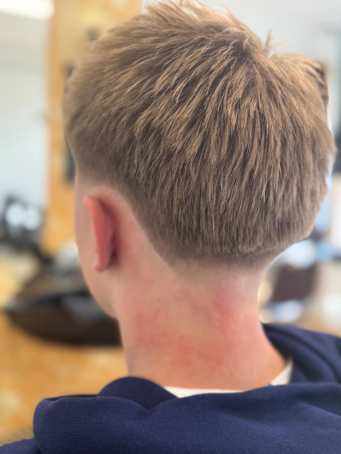 Klassinen lyhyt leikkaus pojille — ProLook Porvoo